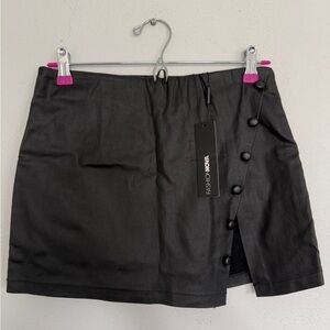 Large Fashion Nova Black PU Leather Skort